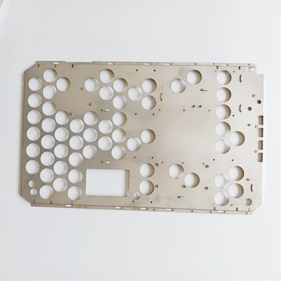 CNC que dobla el laser que corta las piezas de metal para los instrumentos dentales